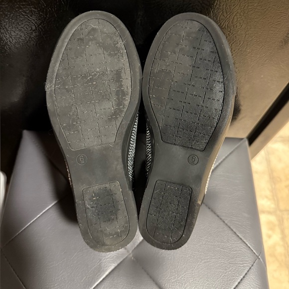 INC Sneakers - Picture 10 of 10